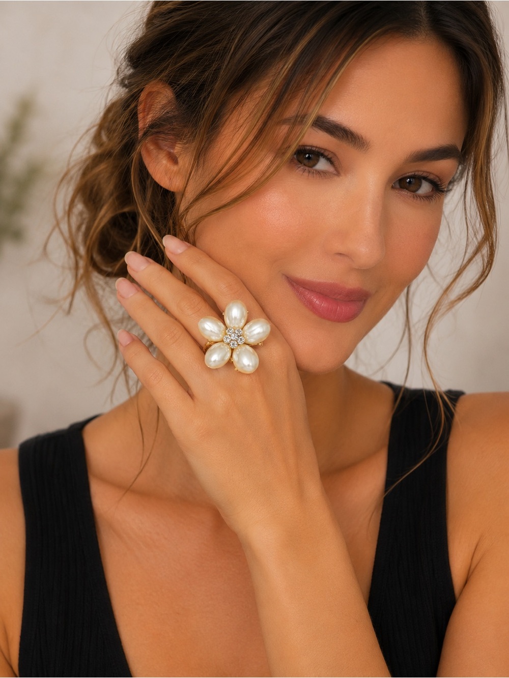Gold Flower Pearl Cocktail Stretch Ring in White Pearls